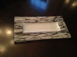 Small Tray in White/Wispy Clear/White Trim